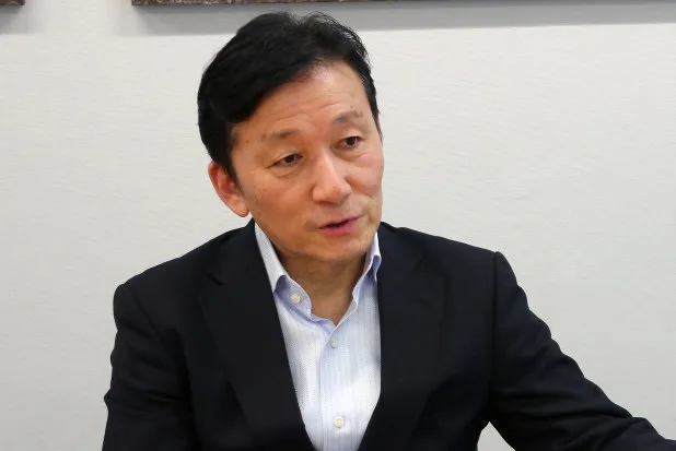 伊井哲朗の経歴などのプロフィール
